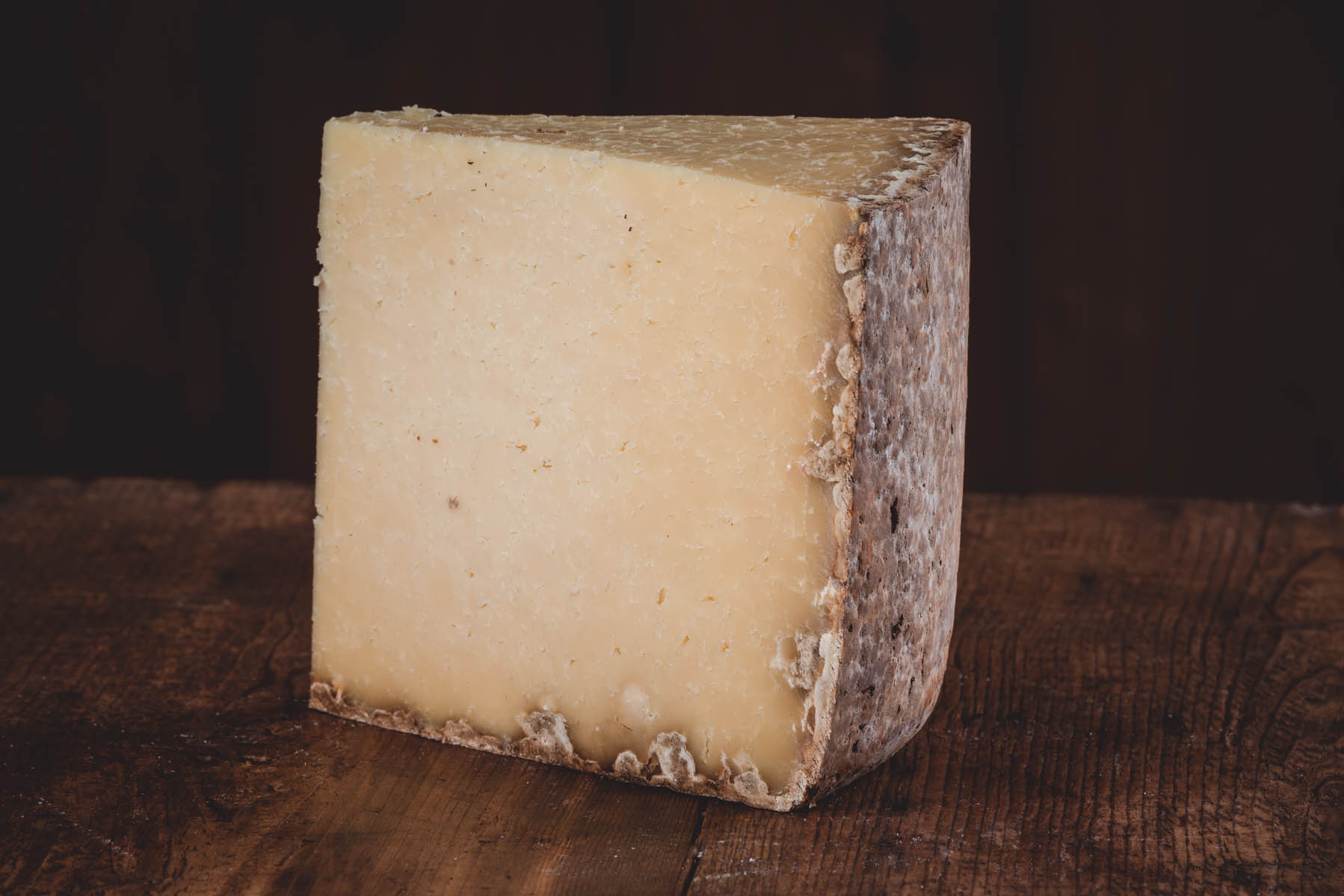 Cantal Entre Deux Aop Fromage Cantal A Affinage Intermediaire Cantal Entre Deux Aop Fromage Cantal A Affinage Intermediaire